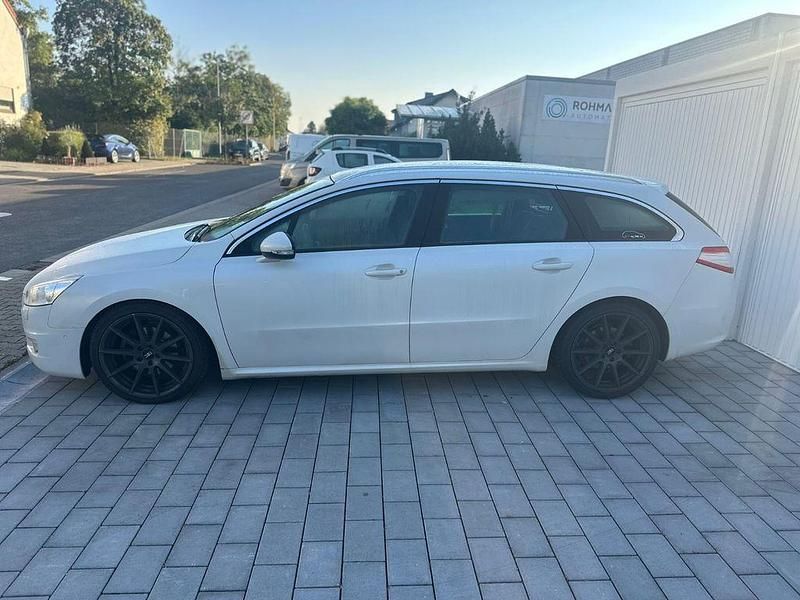Gebraucht Peugeot 508 SW Active 163 PS (119 kW) 2012 Weiß Kombi