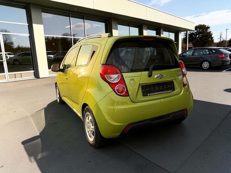 Gebraucht Chevrolet Spark 82 PS (60 kW) 2013 Grün Kleinwagen