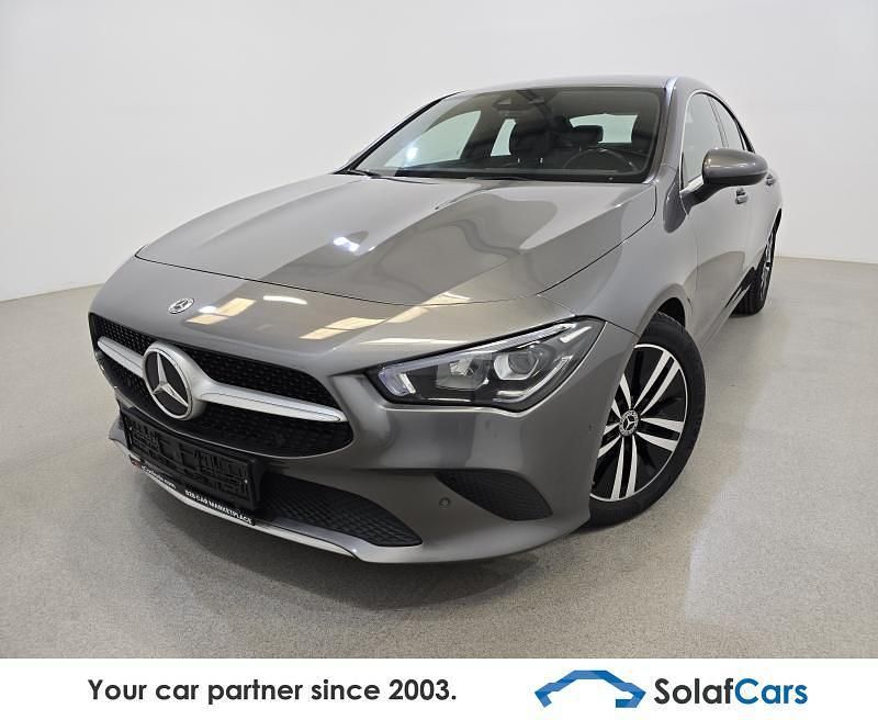 Grau Gebraucht 2020 Mercedes CLA180 Limousine | 23.595 € (Guter Preis) - Bild 1/4