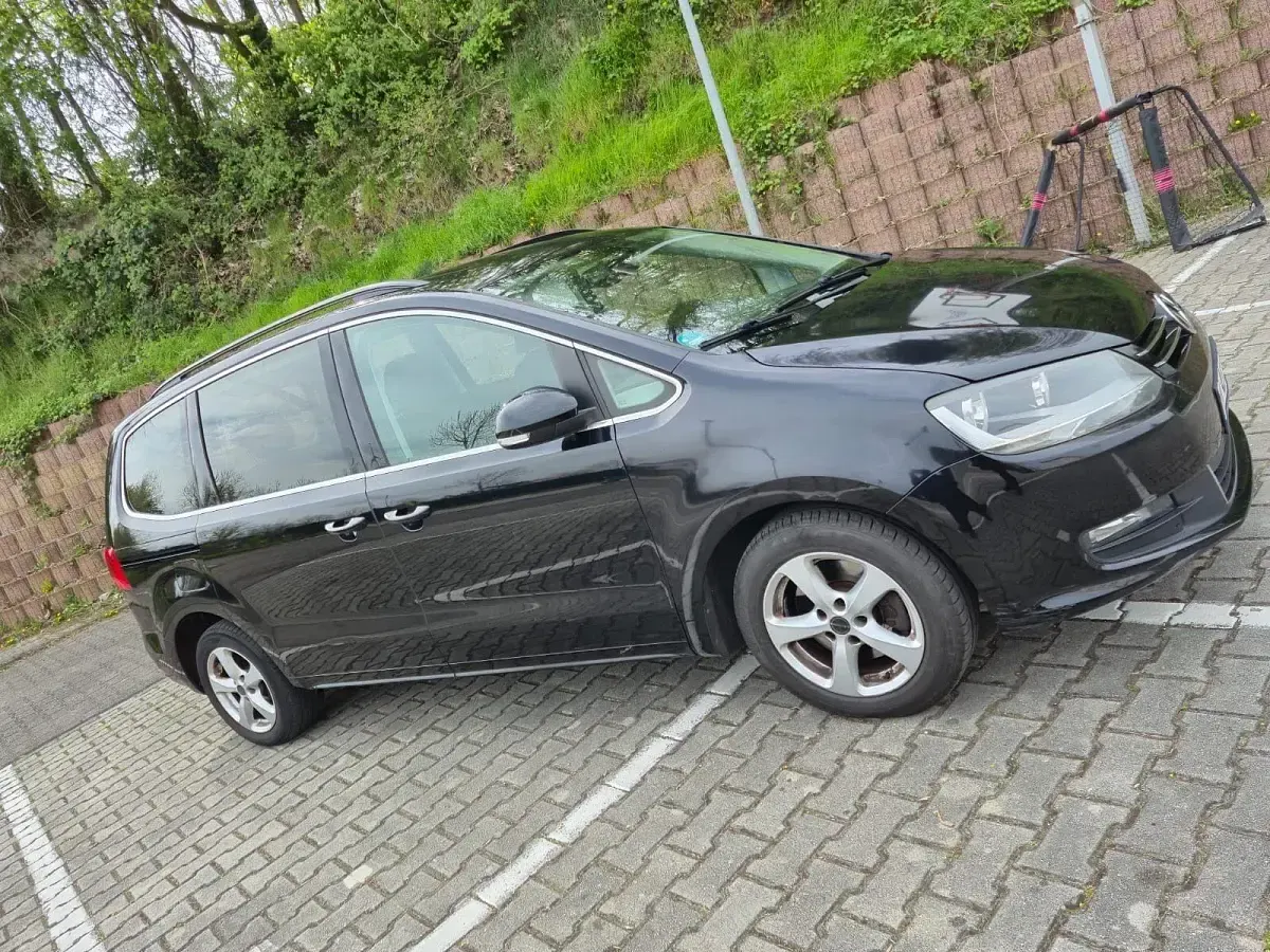Brugt VW Sharan Trendline 140 HK (102 kW) 2010 Sort MPV