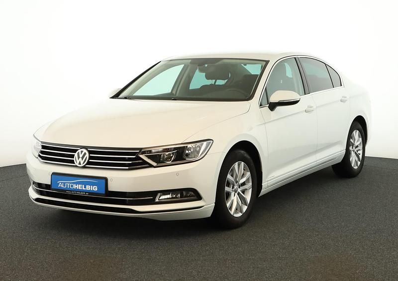 Gebraucht VW Passat Comfortline 150 PS (110 kW) 2017 Pure white SUV