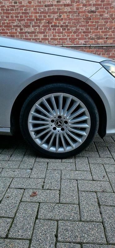 Gebraucht Mercedes E200 136 PS (100 kW) 2016 Silber Limousine