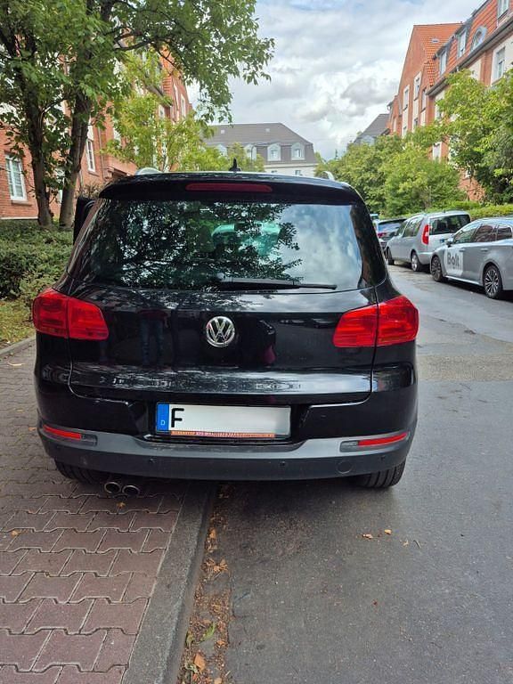 Schwarz Gebraucht 2017 VW Tiguan SUV | 16.200 € (Superpreis) - Bild 1/4