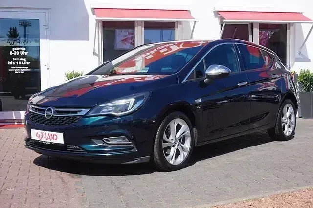 Gebraucht Opel Astra Active 105 PS (77 kW) 2016 Grün Limousine