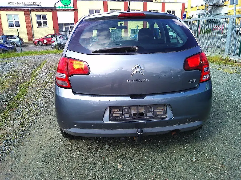 Gebraucht Citroën C3 Tendance 73 PS (53 kW) 2011 Grau Limousine