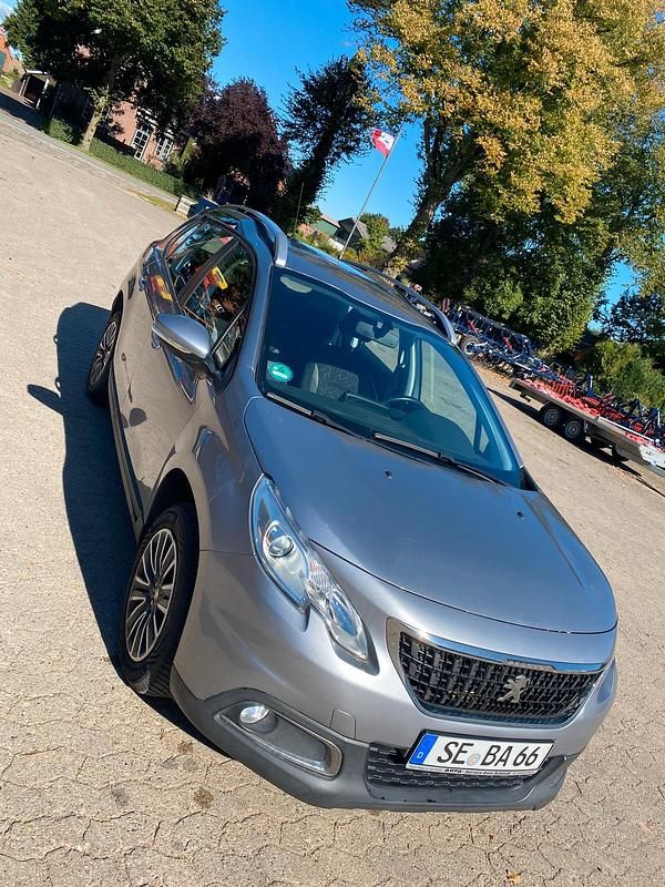 Silber Gebraucht 2016 Peugeot 2008 Access SUV | 5.500 € (Guter Preis) - Bild 1/4