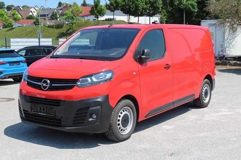 Rot Gebraucht 2020 Opel Vivaro Van | 17.493 € (Guter Preis) - Bild 1/4