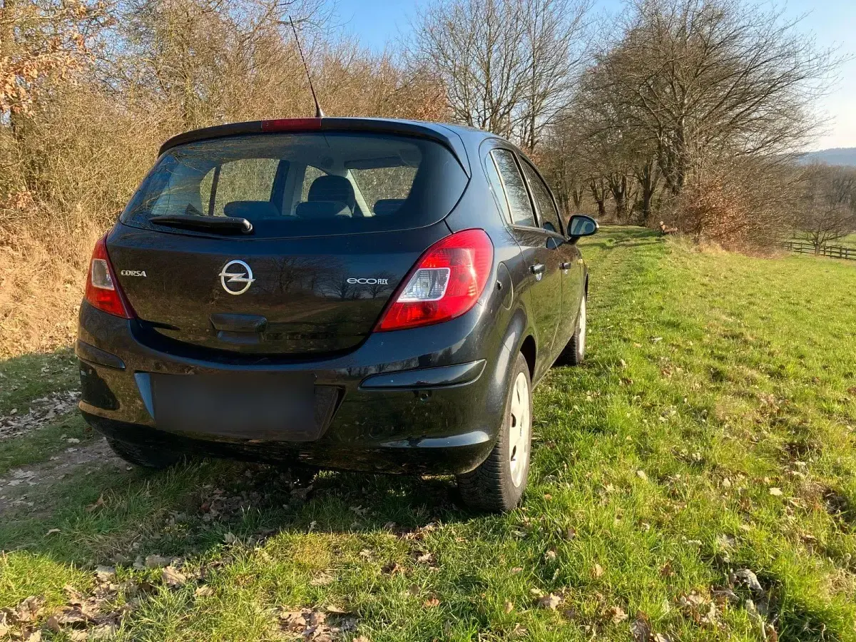 Gebraucht Opel Corsa Active 75 PS (55 kW) 2013 Schwarz Kleinwagen
