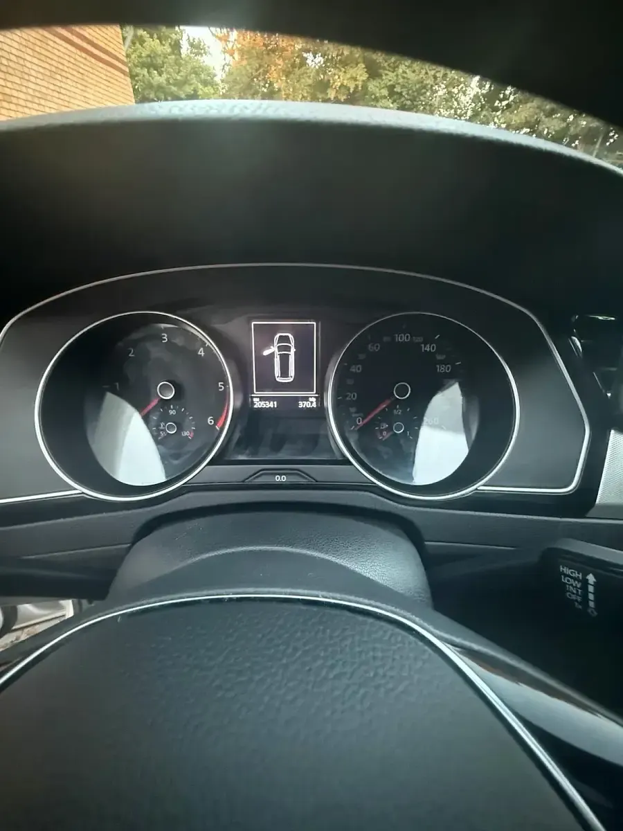 Gebraucht VW Passat 150 PS (110 kW) 2016 Grau Kombi