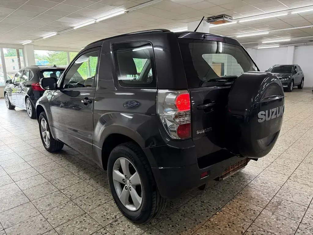 Gebraucht Suzuki Grand Vitara Club 166 PS (122 kW) 2009 Grau SUV
