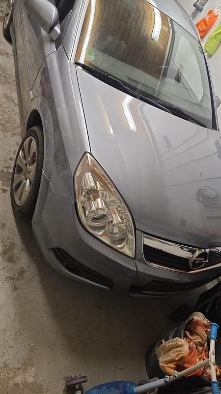Gebraucht Opel Vectra 122 PS (89 kW) 2005 Grau Kombi