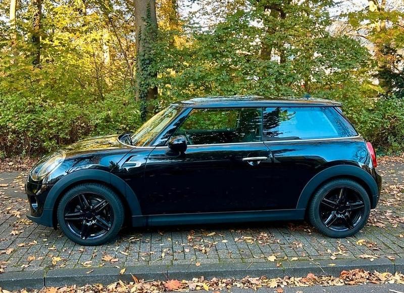 Gebraucht Mini ONE 102 PS (75 kW) 2017 Schwarz Kleinwagen