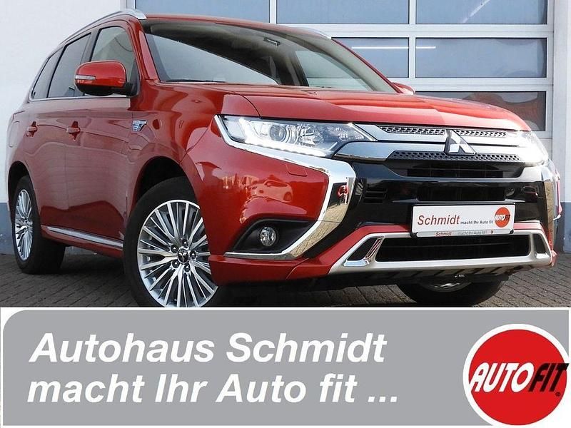 Rot Gebraucht 2020 Mitsubishi Outlander P-HEV Spirit SUV | 23.600 € (Fairer Preis) - Bild 1/4