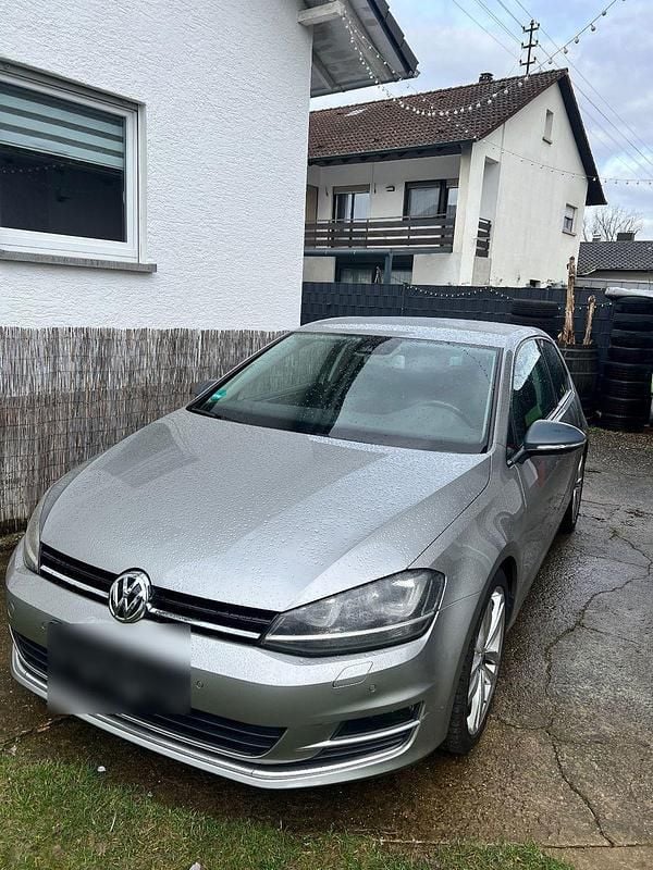 Gebraucht VW Golf VII Highline 125 PS (91 kW) 2013 Silber Limousine