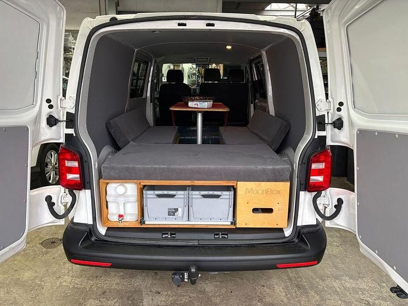 Weiß Gebraucht 2018 VW Transporter Basis Van | 19.990 € (Fairer Preis) - Bild 1/4