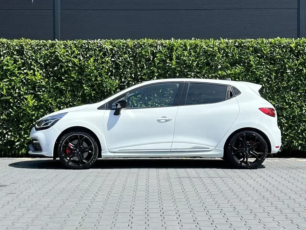 Gebraucht Renault Clio R.S. 200 PS (147 kW) 2015 Weiß Limousine