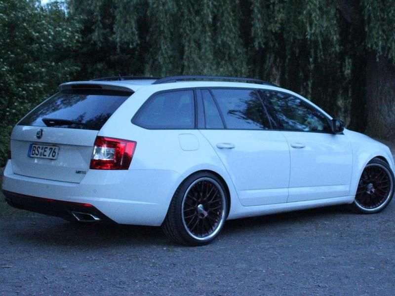 Gebraucht Skoda Octavia RS 184 PS (135 kW) 2014 Weiß Kombi