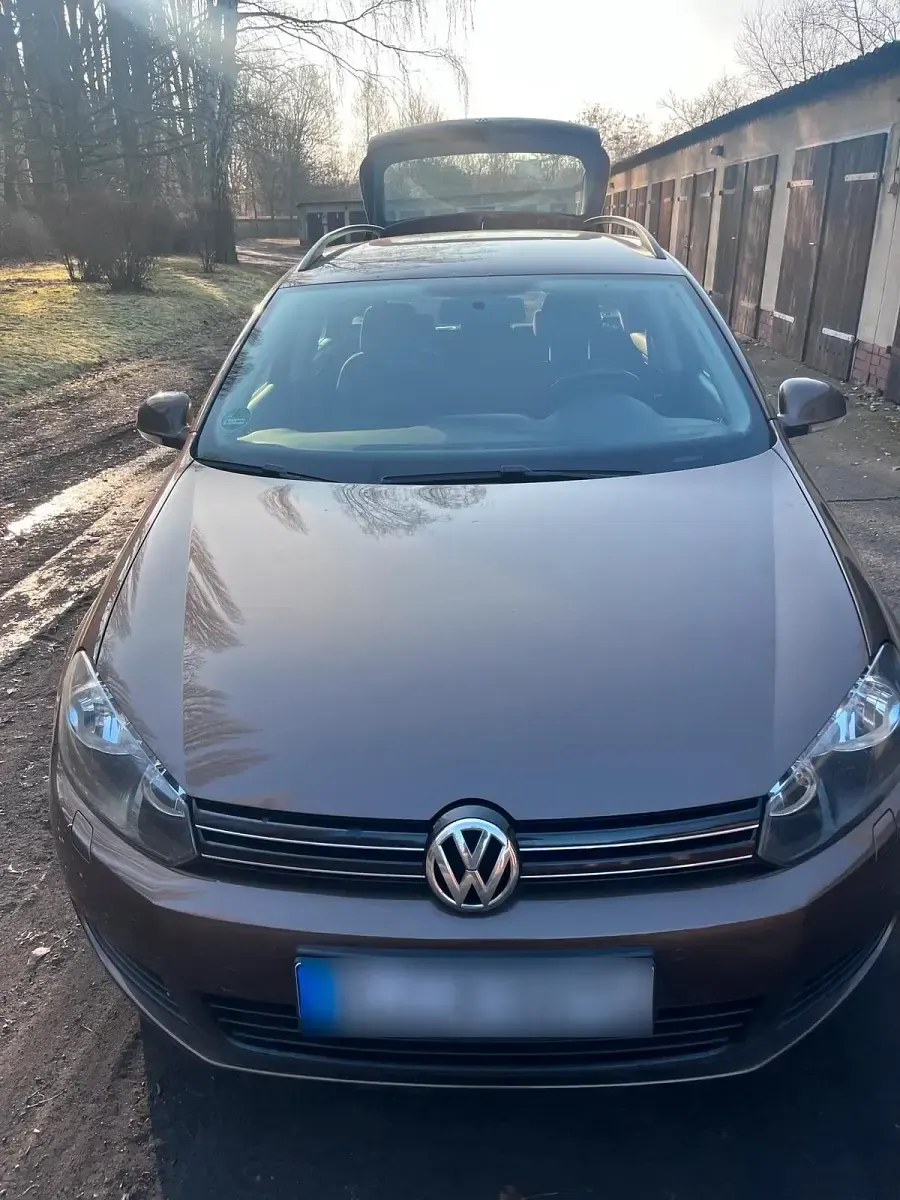 Gebraucht VW Golf VII 105 PS (77 kW) 2012 Braun Kombi