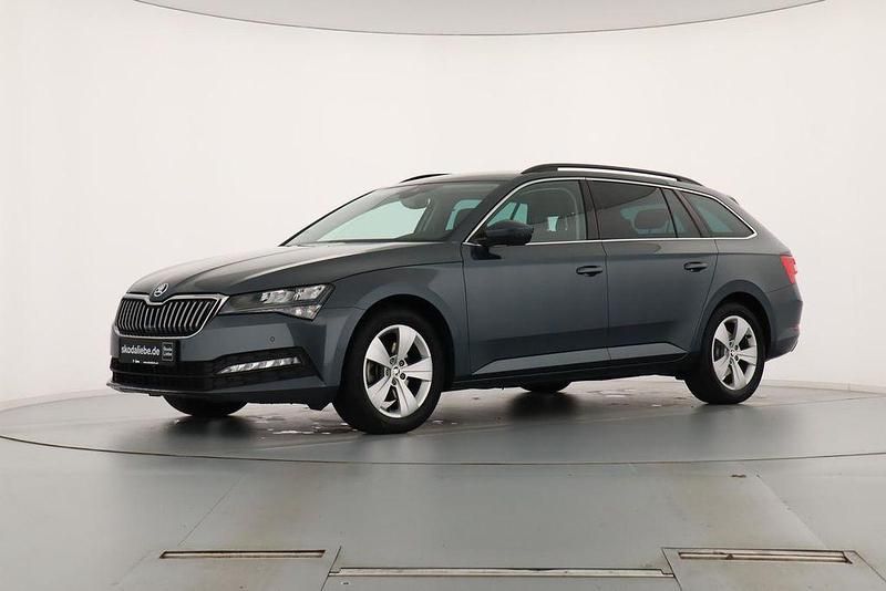 Quarzgrau metallic Gebraucht 2020 Skoda Superb Ambition Limousine | 28.489 € (Fairer Preis) - Bild 1/4