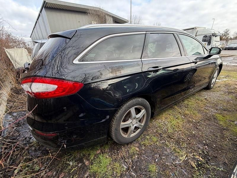 Gebraucht Ford Mondeo Business Edition 160 PS (117 kW) 2017 Schwarz Kombi
