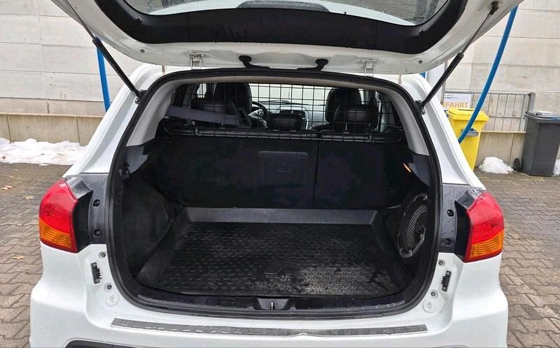 Gebraucht Mitsubishi ASX 150 PS (110 kW) 2011 Weiß SUV