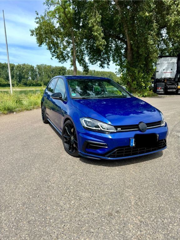 Blau Gebraucht 2017 VW Golf VII R Limousine | 22.999 € (Fairer Preis) - Bild 1/4