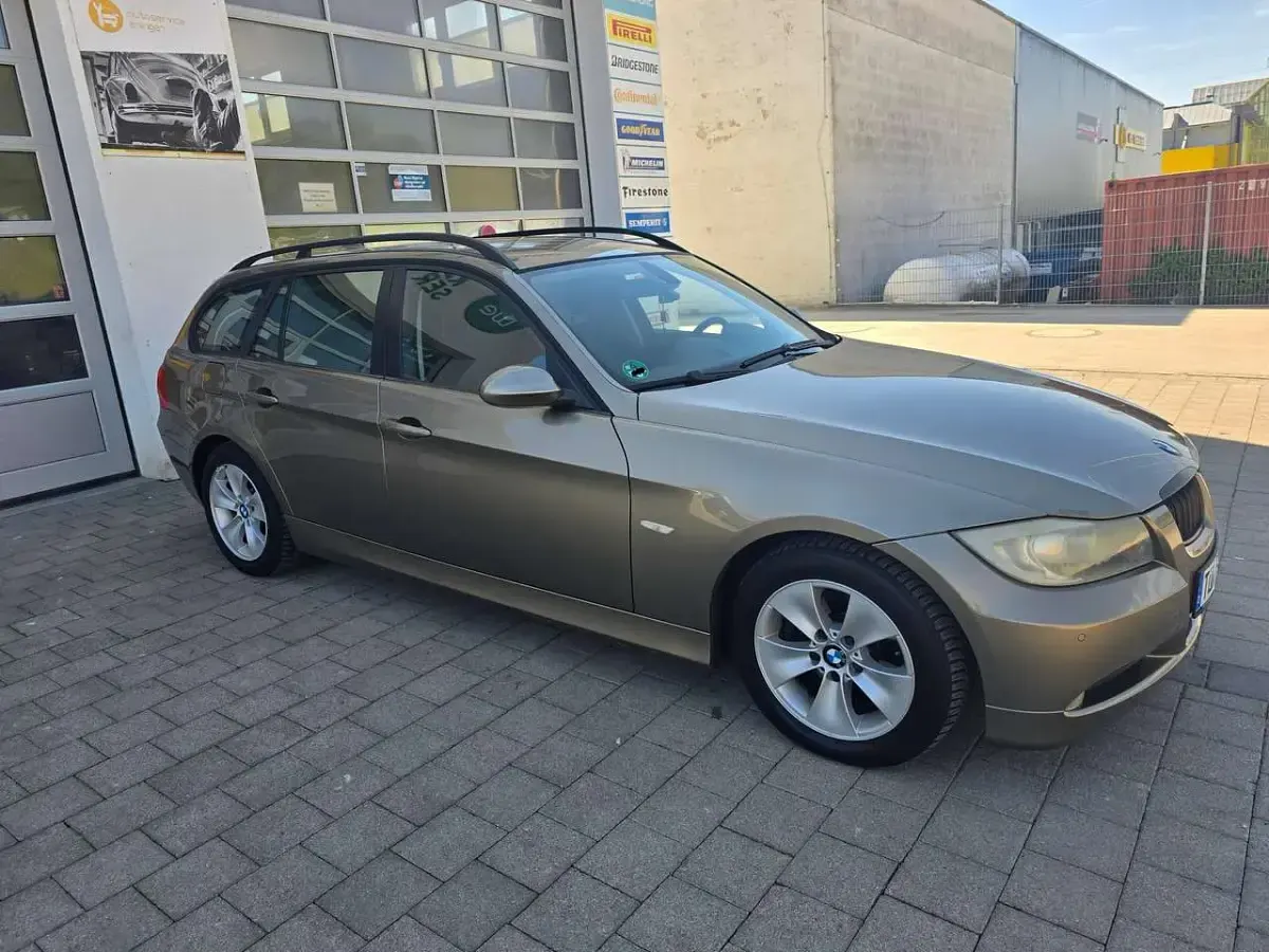 Gebraucht BMW 320 150 PS (110 kW) 2006 Kombi