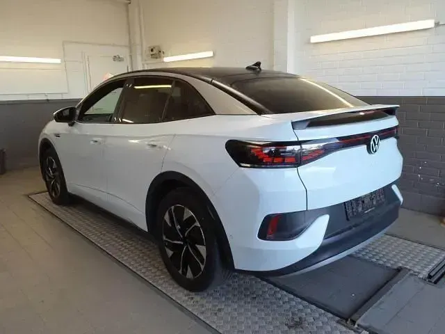 Gebraucht VW ID.5 Pro Performance 150 kW (204 PS) 2023 Gletscherweiß metallic SUV