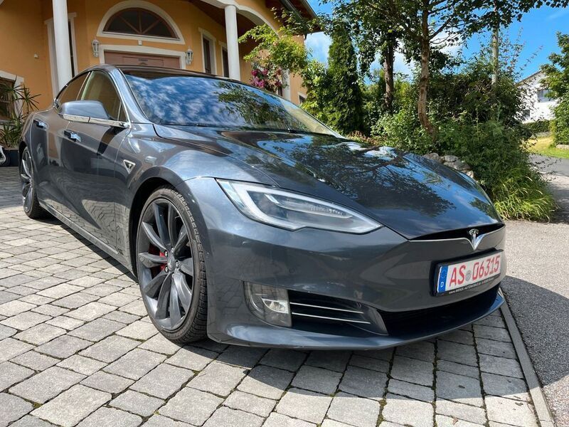 Grau Gebraucht 2016 Tesla Model S Limousine | 20.900 € (Fairer Preis) - Bild 1/4