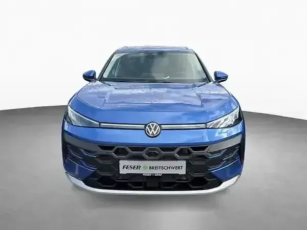 Neu VW T-Roc 116 PS (85 kW) 2026 Celestial blue metallic SUV