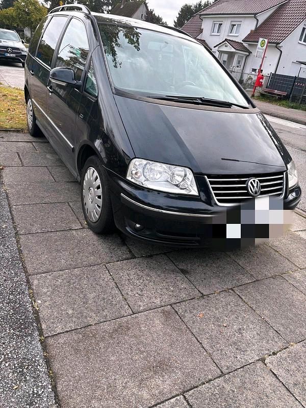 Schwarz Gebraucht 2006 VW Sharan Trendline Van / Kleinbus | 1.950 € (Fairer Preis) - Bild 1/4