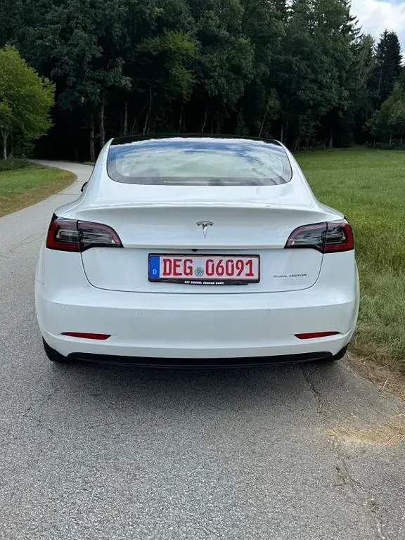 Gebraucht Tesla Model 3 366 kW (498 PS) 2022 Weiß Limousine