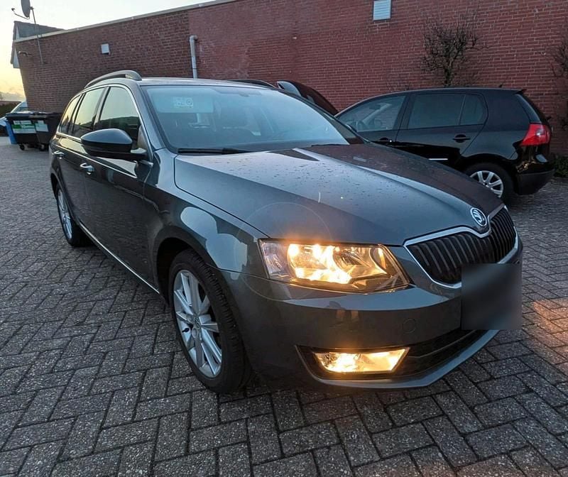 Gebraucht Skoda Octavia 102 PS (75 kW) 2016 Grau Kleinwagen