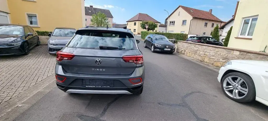 Gebraucht VW T-Roc Life 150 PS (110 kW) 2022 Grau SUV