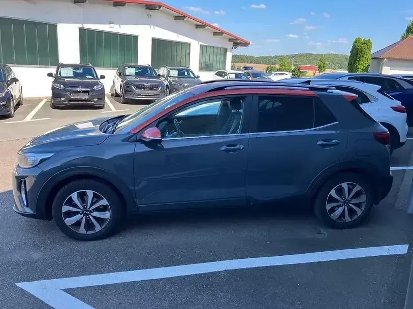 Gebraucht Kia Stonic 84 PS (61 kW) 2021 Orange SUV