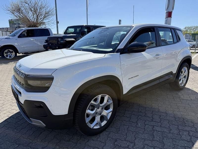 Gebraucht Jeep Avenger Altitude 101 PS (74 kW) 2025 Snow white SUV