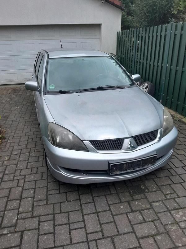 Grau Gebraucht 2006 Mitsubishi Lancer Kombi | 1.350 € (Superpreis) - Bild 1/4
