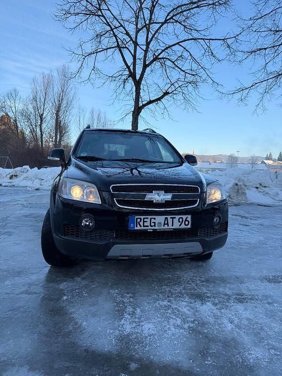 Schwarz Gebraucht 2008 Chevrolet Captiva LT SUV | 4.900 € (Fairer Preis) - Bild 1/4