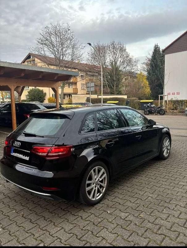 Schwarz Gebraucht 2019 Audi A3 Sport Kleinwagen | 18.900 € (Guter Preis) - Bild 1/4