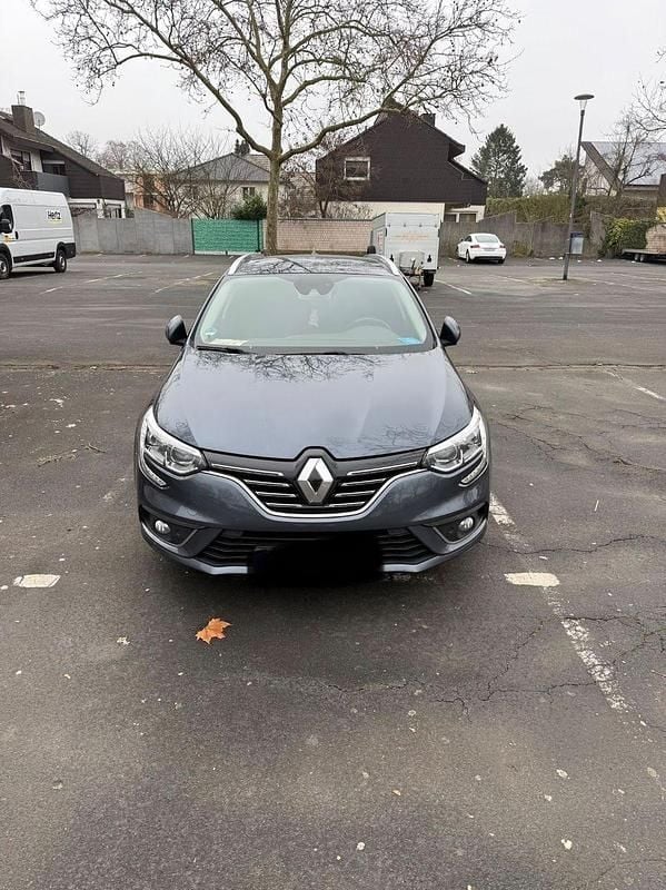 Gebraucht Renault Mégane GrandTour 116 PS (85 kW) 2022 Blau Kombi