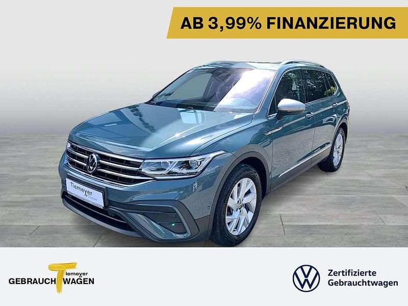 Blau Gebraucht 2022 VW Tiguan Allspace Life SUV | 31.490 € (Fairer Preis) - Bild 1/4