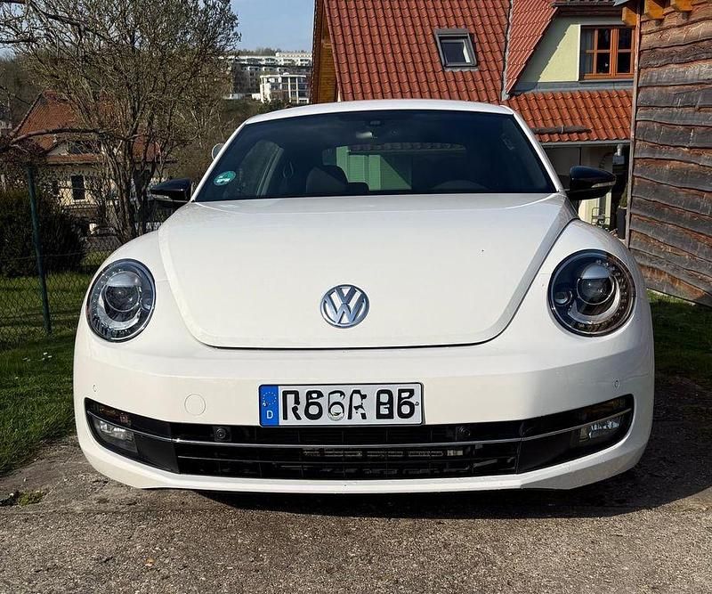 Używany VW Beetle Sport 160 KM (117 kW) 2012 Biały Hatchback