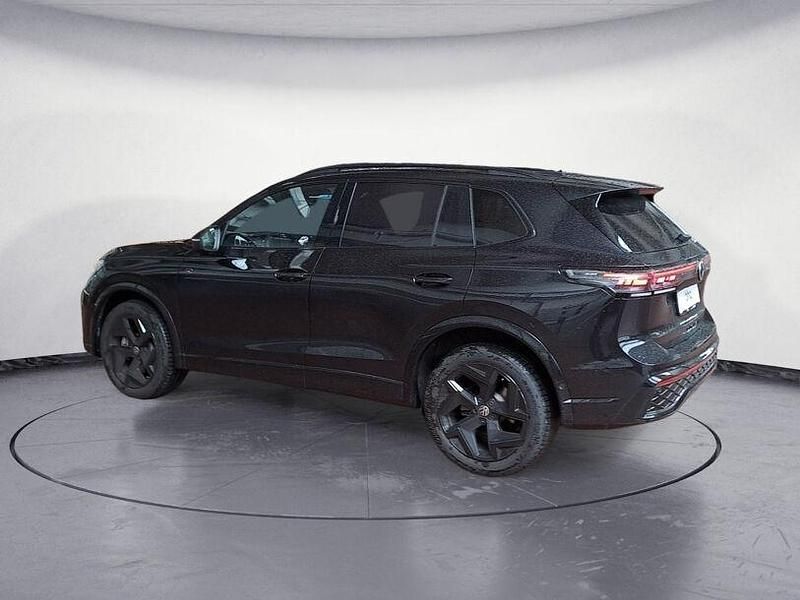 Gebraucht VW Tiguan R-line 193 PS (141 kW) 2025 Schwarz SUV