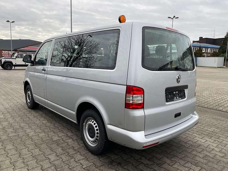 Second-hand VW T5 140 CP (102 kW) 2013 Argintiu Van