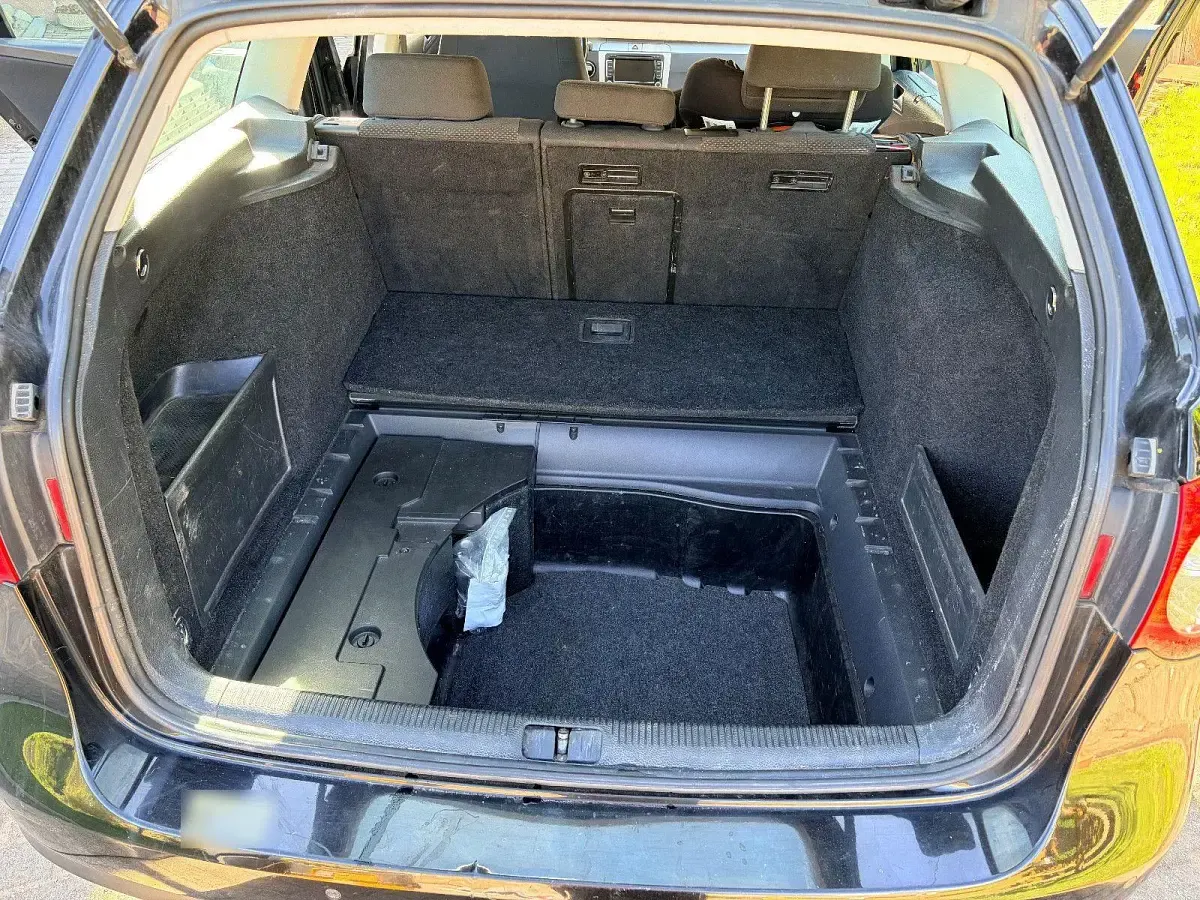 Second-hand VW Passat 140 CP (102 kW) 2009 Negru Break