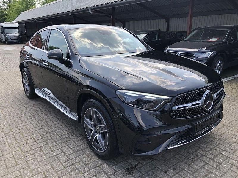 Schwarz Gebraucht 2024 Mercedes GLC220 AMG Limousine | 66.500 € (Fairer Preis) - Bild 1/4
