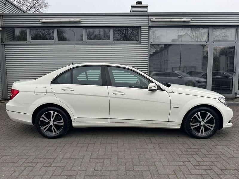 Gebraucht Mercedes C220 170 PS (125 kW) 2012 Weiß Limousine