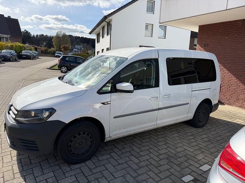 Gebraucht VW Caddy Maxi Comfortline 150 PS (110 kW) 2017 Weiß Van / Kleinbus