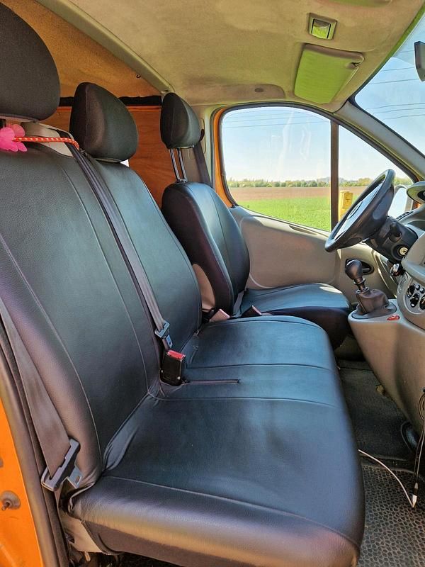 Gebraucht Opel Vivaro 135 PS (99 kW) 2006 Orange Van / Kleinbus