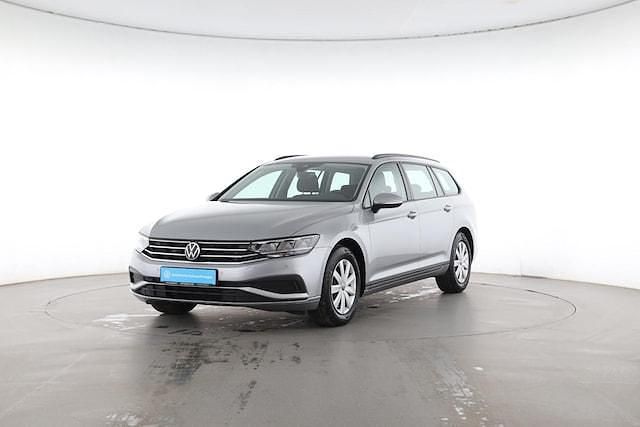 Gebraucht VW Passat Conceptline 150 PS (110 kW) 2023 Pyritsilber (metallic) Kombi